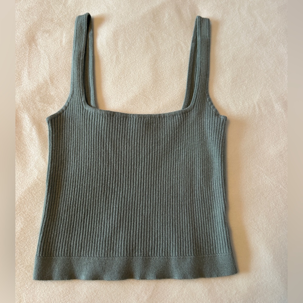 Garage Ribbed Knit Crop Top - Picture 2 of 7